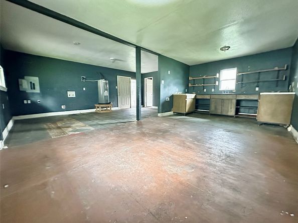 9108 Elbert Street, Houston TX 77028
