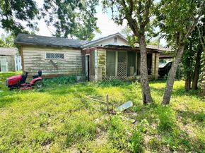 9108 Elbert Street, Houston TX 77028