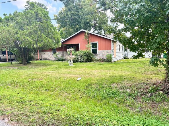 9108 Elbert Street, Houston TX 77028