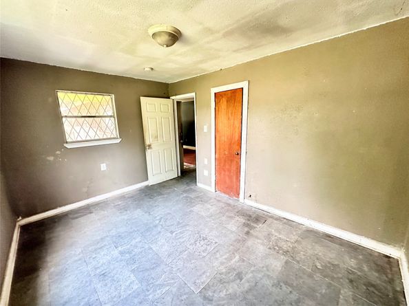 9108 Elbert Street, Houston TX 77028