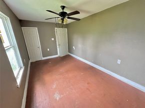 9108 Elbert Street, Houston TX 77028