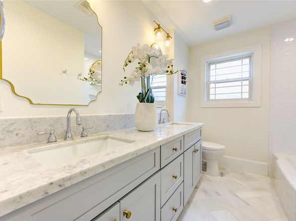 1311 Guese Road, Houston TX 77008