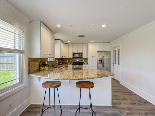 1311 Guese Road, Houston TX 77008