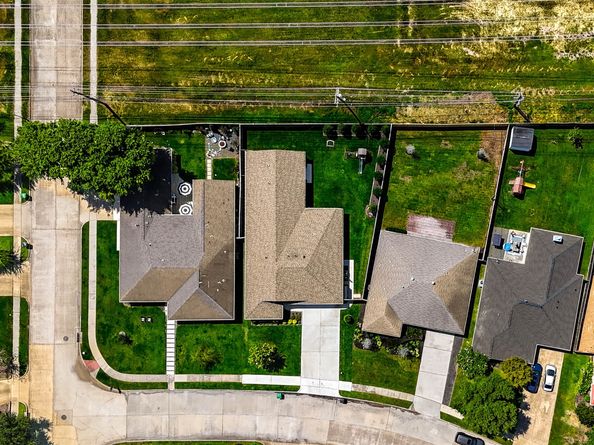 1311 Guese Road, Houston TX 77008
