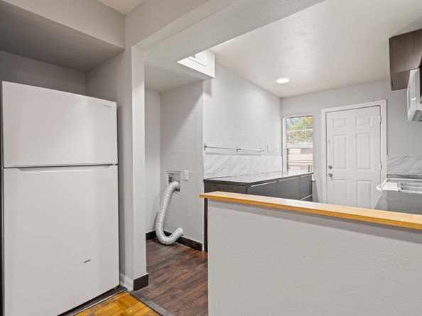 11607 Chimney Rock Road C, Houston TX 77035