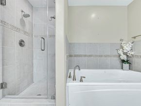 914 Main Street 1213, Houston TX 77002