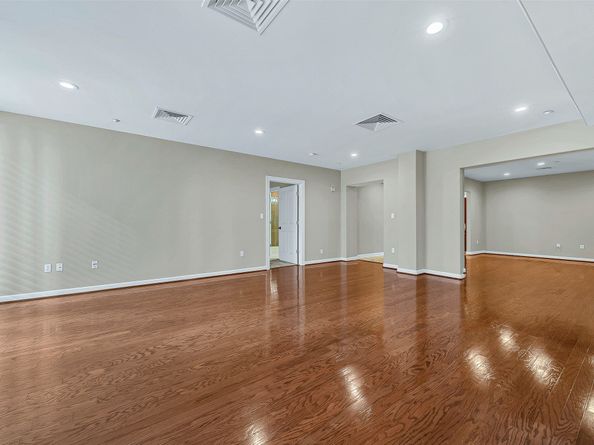 914 Main Street 1213, Houston TX 77002