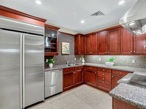 914 Main Street 1213, Houston TX 77002