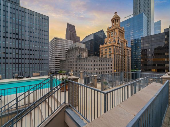 914 Main Street 1213, Houston TX 77002