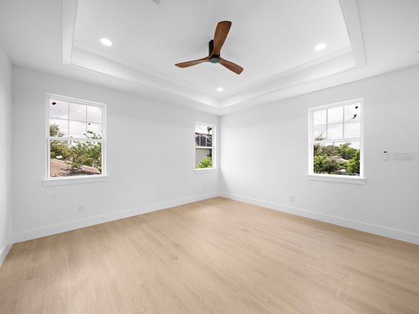 1307 Amundsen St N, Houston TX 77009