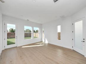 2210 Diagonal Lane, Houston TX 77051