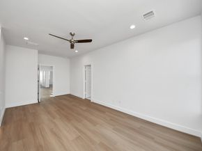 2210 Diagonal Lane, Houston TX 77051