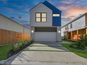 2210 Diagonal Lane, Houston TX 77051