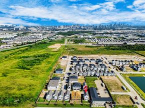 2210 Diagonal Lane, Houston TX 77051