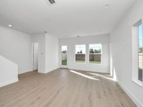2210 Diagonal Lane, Houston TX 77051