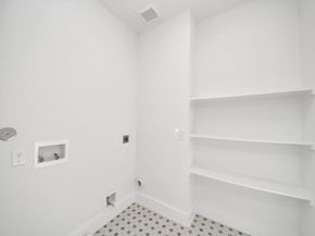 2210 Diagonal Lane, Houston TX 77051