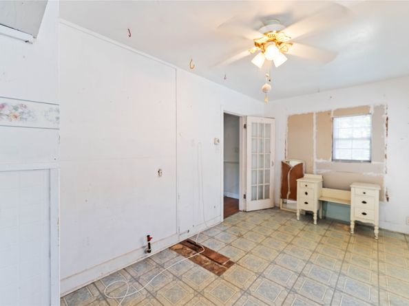 1710 Sunnyland Street, Houston TX 77023