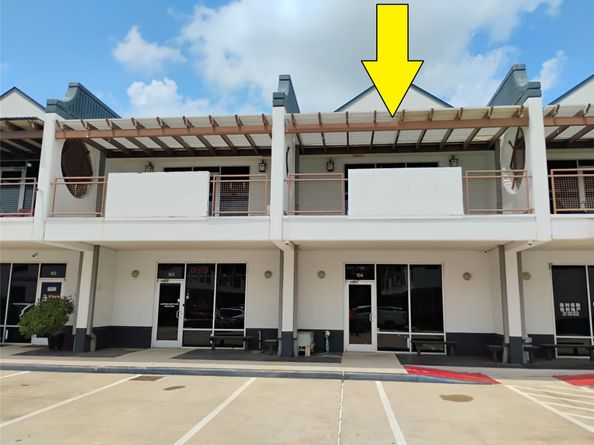 9788 Clarewood Drive 105, Houston TX 77036