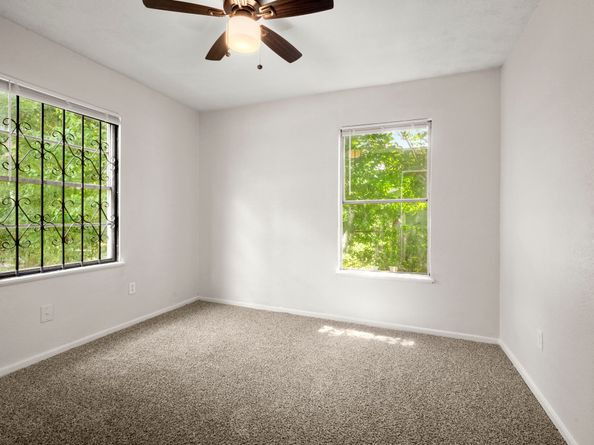 5219 Myrtlewood Street, Houston TX 77033