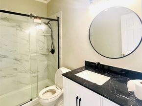 1525 Francis Street, Houston TX 77004