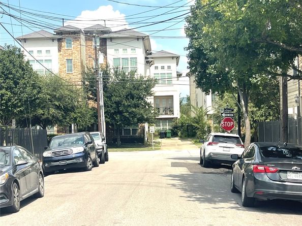 1525 Francis Street, Houston TX 77004