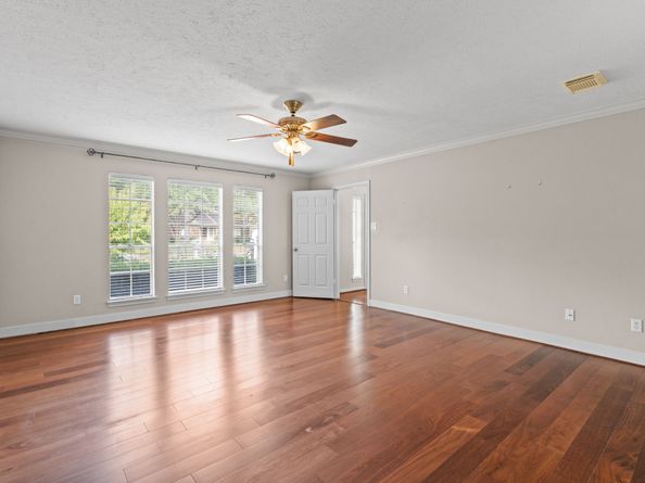 7414 Starbridge Drive, Houston TX 77095