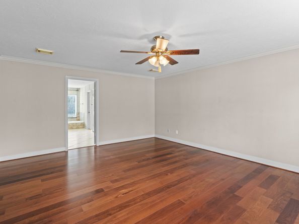 7414 Starbridge Drive, Houston TX 77095