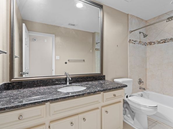 7414 Starbridge Drive, Houston TX 77095