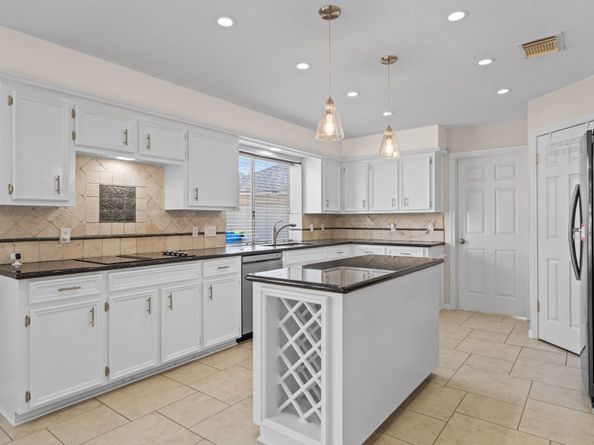 7414 Starbridge Drive, Houston TX 77095