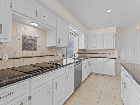 7414 Starbridge Drive, Houston TX 77095