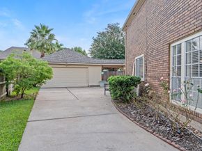 7414 Starbridge Drive, Houston TX 77095