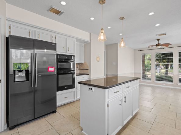 7414 Starbridge Drive, Houston TX 77095