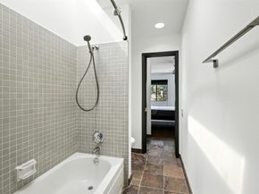 2019 Mcclendon Street, Houston TX 77030