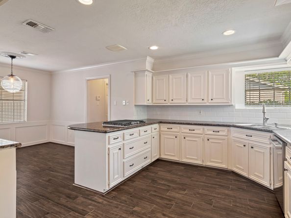 1638 Fall Valley Drive, Houston TX 77077