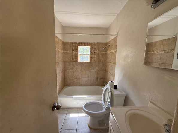 5402 Flamingo Drive, Houston TX 77033