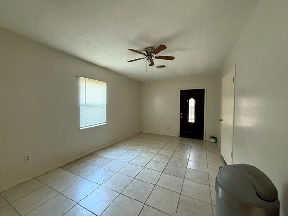 5402 Flamingo Drive, Houston TX 77033
