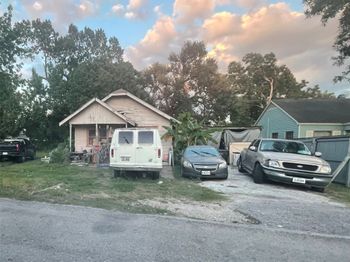 541 Zoe Street