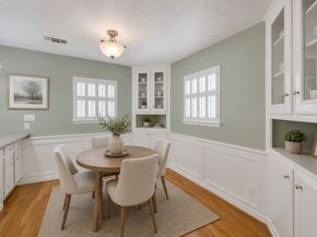 1583 Sue Barnett Drive, Houston TX 77018