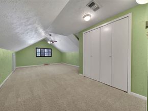 1583 Sue Barnett Drive, Houston TX 77018