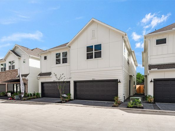 3919 Willowbend Point Drive, Houston TX 77025