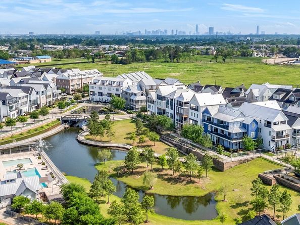 8646 Emnora Lane, Houston TX 77080