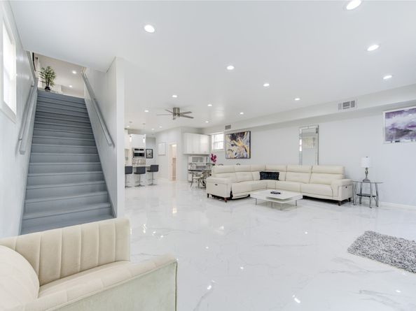 3140 Webster Street, Houston TX 77004