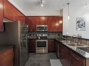 1901 Post Oak Boulevard 3115, Houston TX 77056