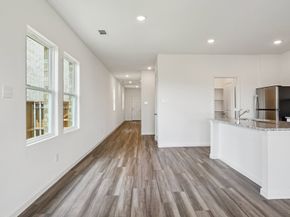 5882 Mercer Street, Conroe TX 77303