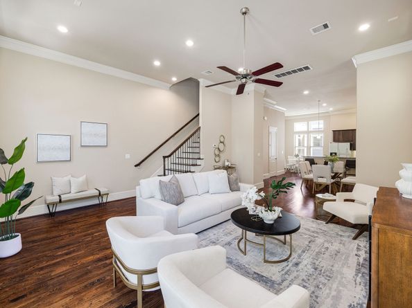 6604 Toledo Street, Houston TX 77008