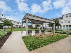 852 Dunleigh Meadows Lane, Houston TX 77055