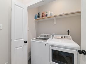 3705 Creekmont Green Lane, Houston TX 77091