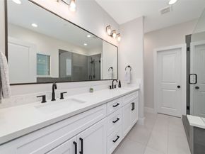 3705 Creekmont Green Lane, Houston TX 77091