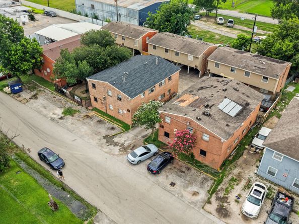 7410 Lindencrest Street, Houston TX 77061