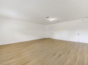 7543 Wilmerdean Street, Houston TX 77061